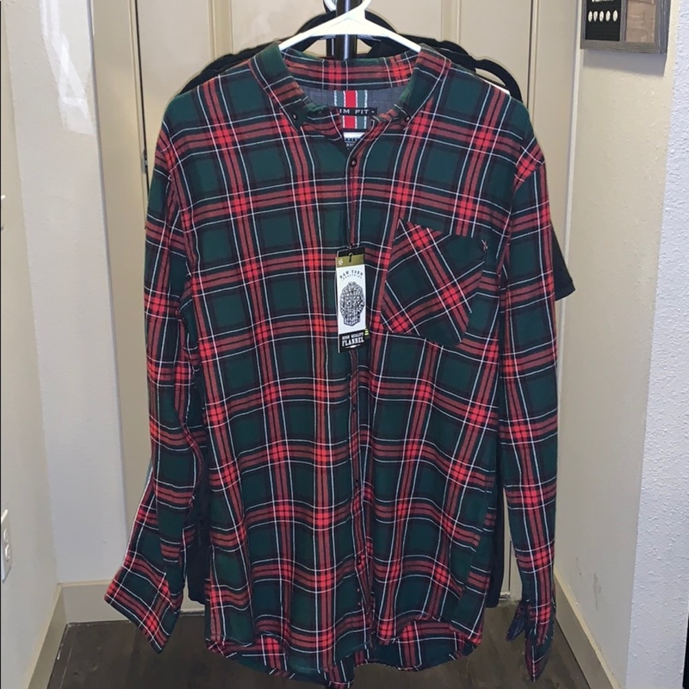 MENS. BRAND NEW. Long sleeve flannel